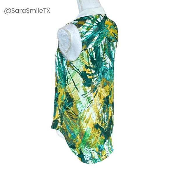 MOSSIMO Abstract Print Sleeveless Button Down Top - Picture 5 of 11